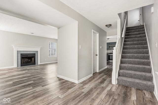 5187 Pin Oak Drive, Indianapolis, IN 46254