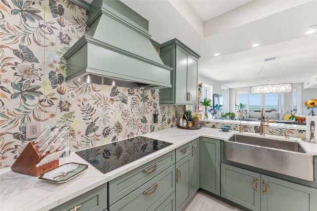 2 15TH AVENUE 401, Indian Rocks Beach, FL 33785