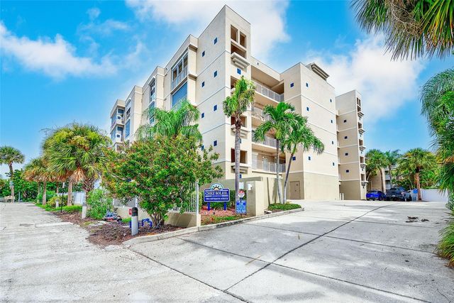 2 15TH AVENUE 401, Indian Rocks Beach, FL 33785