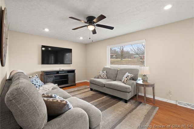 13232 Iris Drive, Memphis, IN 47143