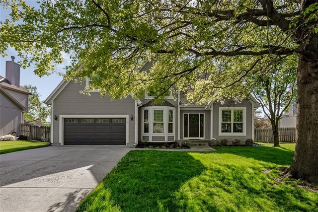 15216 Woodson Street, Overland Park, KS 66223