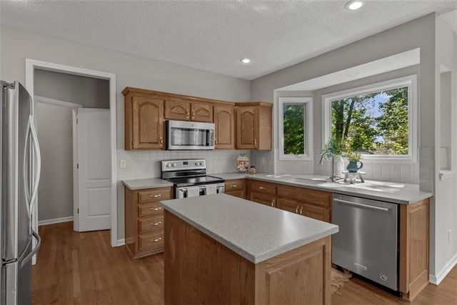 15216 Woodson Street, Overland Park, KS 66223