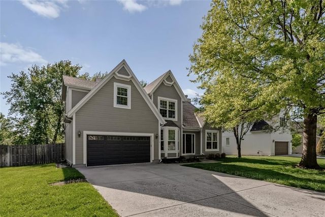 15216 Woodson Street, Overland Park, KS 66223