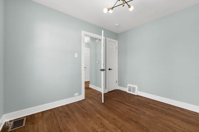 14424 S Wallace Avenue, Riverdale, IL 60827