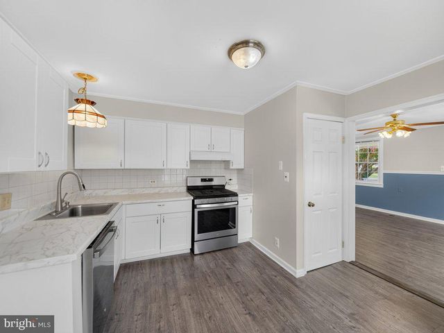 8217 DUNDALK AVE, Dundalk, MD 21222
