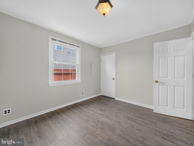 8217 DUNDALK AVE, Dundalk, MD 21222
