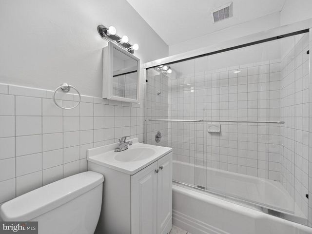 8217 DUNDALK AVE, Dundalk, MD 21222
