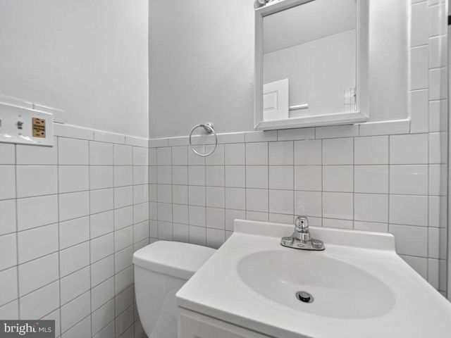 8217 DUNDALK AVE, Dundalk, MD 21222