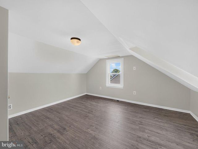 8217 DUNDALK AVE, Dundalk, MD 21222