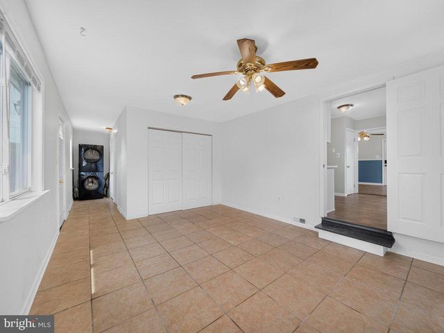 8217 DUNDALK AVE, Dundalk, MD 21222