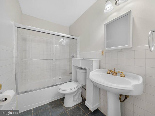 8217 DUNDALK AVE, Dundalk, MD 21222