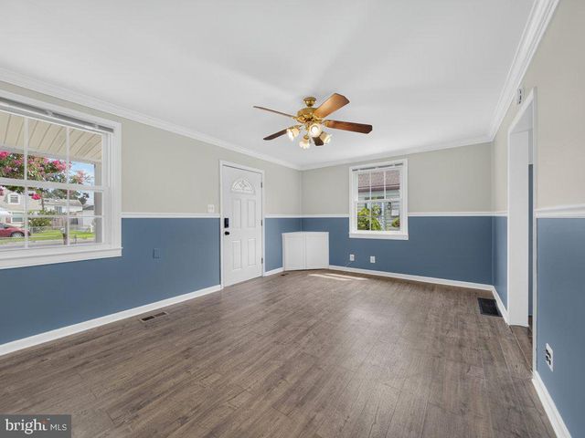 8217 DUNDALK AVE, Dundalk, MD 21222