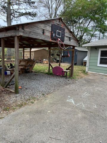 61 Walker Street, Trion, GA 30753
