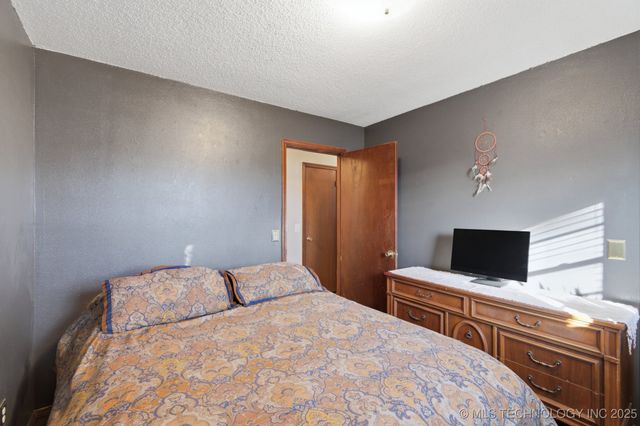 10616 W HOUSTON Street, Sapulpa, OK 74066