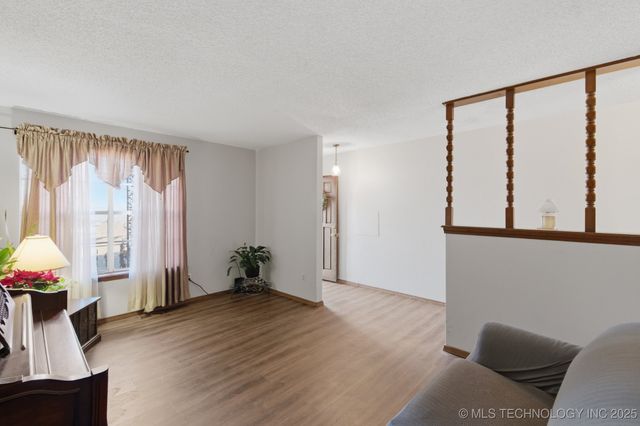 10616 W HOUSTON Street, Sapulpa, OK 74066