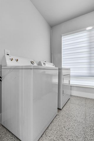 648 South Dr, Miami Springs, FL 33166