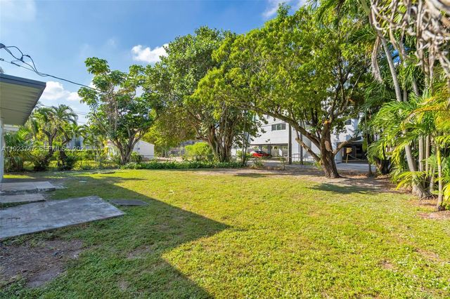 648 South Dr, Miami Springs, FL 33166