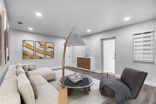 648 South Dr, Miami Springs, FL 33166