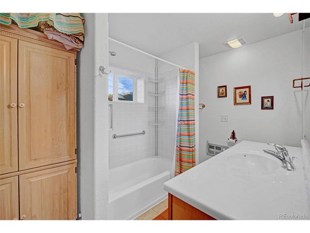 85 Swandyke Ct, Jefferson, CO 80456