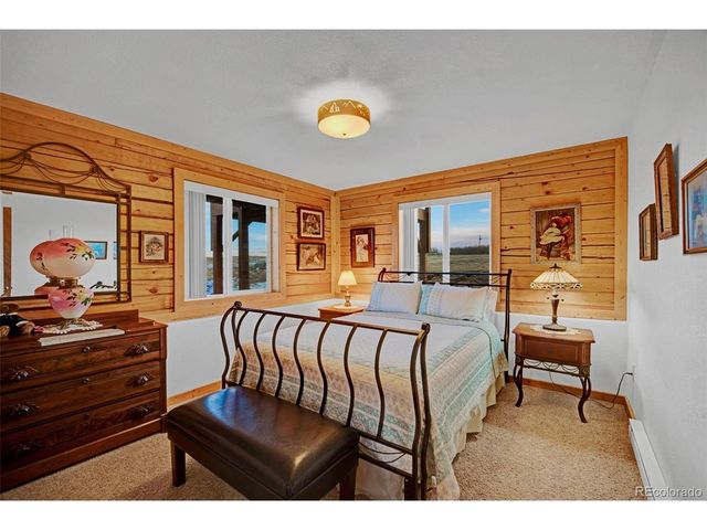 85 Swandyke Ct, Jefferson, CO 80456