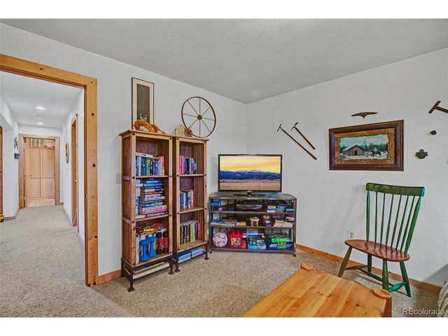 85 Swandyke Ct, Jefferson, CO 80456