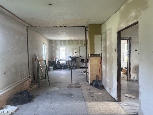 823 Richards Avenue, Ashtabula, OH 44004