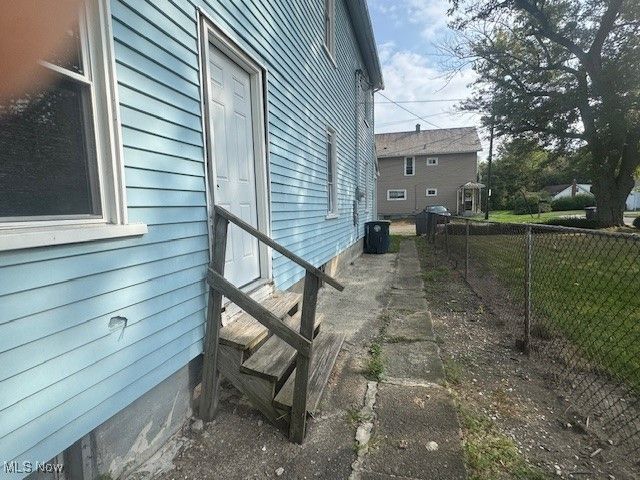 823 Richards Avenue, Ashtabula, OH 44004