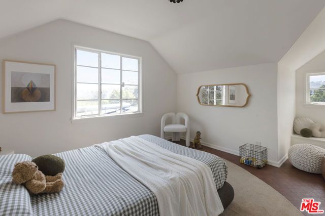 2502 Armstrong Avenue, Los Angeles, CA 90039