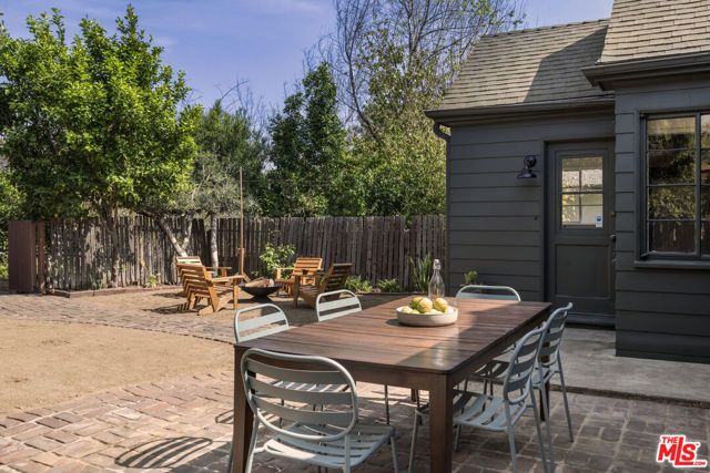 2502 Armstrong Avenue, Los Angeles, CA 90039