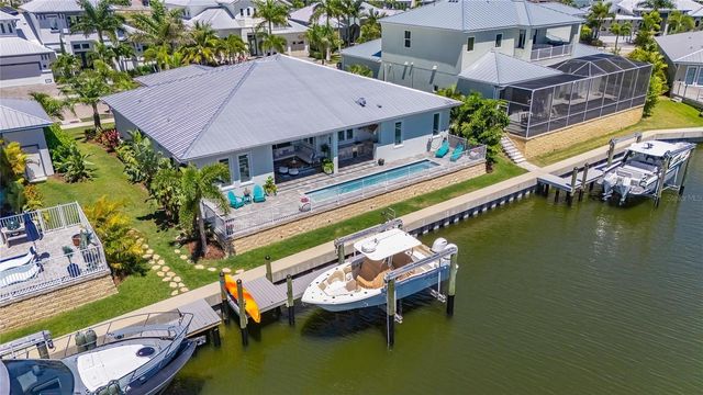 5704 TYBEE ISLAND DRIVE, Apollo Beach, FL 33572