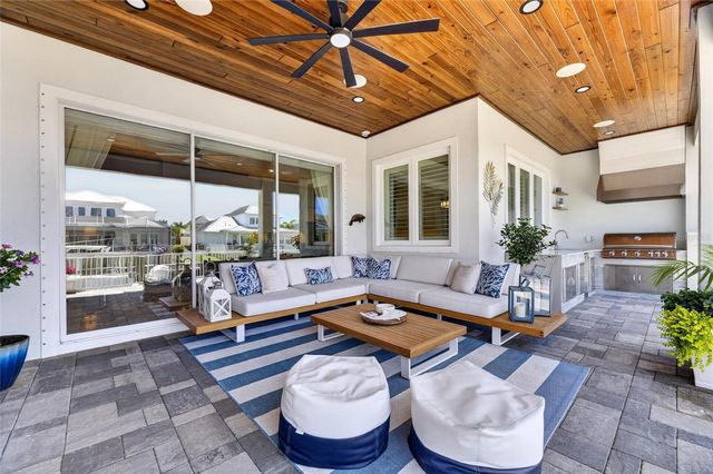 5704 TYBEE ISLAND DRIVE, Apollo Beach, FL 33572