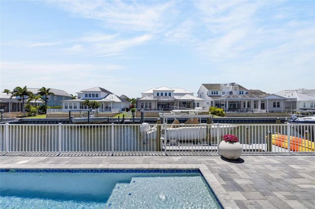 5704 TYBEE ISLAND DRIVE, Apollo Beach, FL 33572