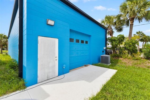 318 N CAUSEWAY, New Smyrna Beach, FL 32169