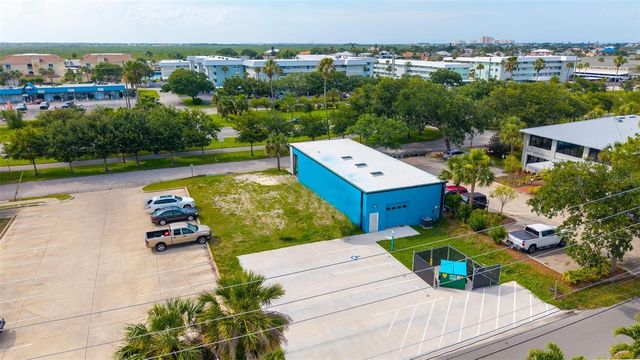 318 N CAUSEWAY, New Smyrna Beach, FL 32169