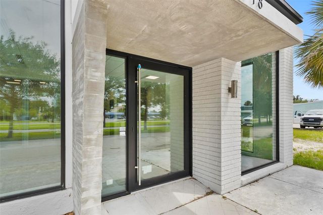 318 N CAUSEWAY, New Smyrna Beach, FL 32169