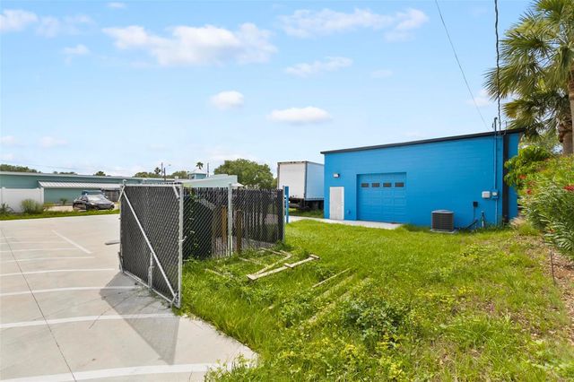 318 N CAUSEWAY, New Smyrna Beach, FL 32169