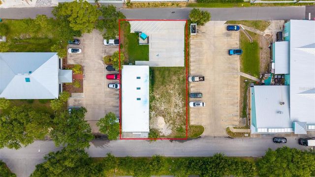 318 N CAUSEWAY, New Smyrna Beach, FL 32169