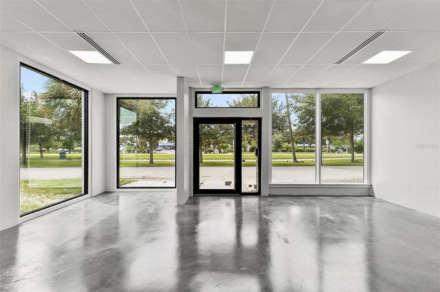 318 N CAUSEWAY, New Smyrna Beach, FL 32169