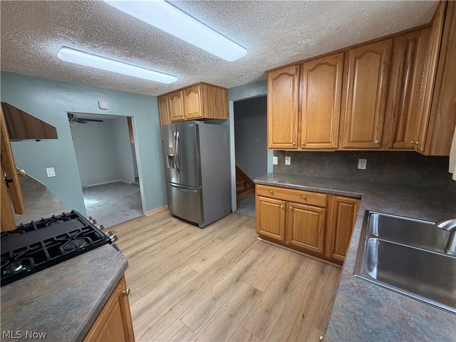 6419 Hampsher Road, Clinton, OH 44216