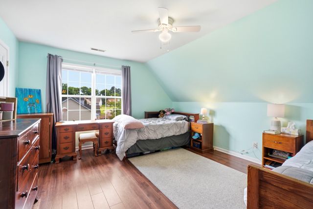 2248 Dewey Dr, Spring Hill, TN 37174