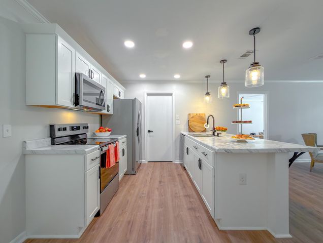 703 NE 3Rd Street, Havana, FL 32333