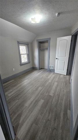 238 Malleable St, Sharon, PA 16146