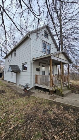 238 Malleable St, Sharon, PA 16146