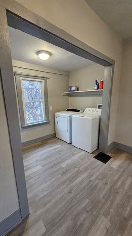 238 Malleable St, Sharon, PA 16146