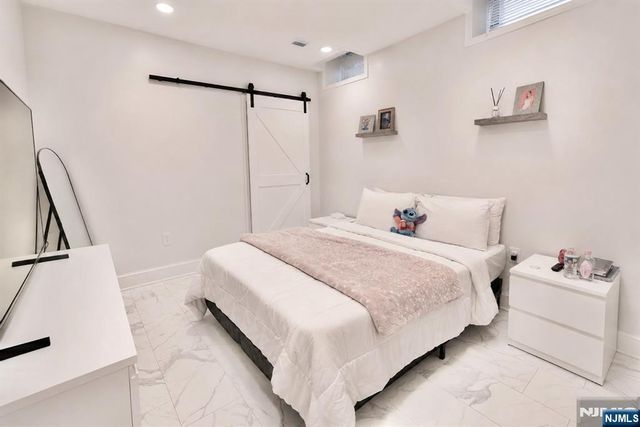 11 Insley Avenue, Rutherford, NJ 07070