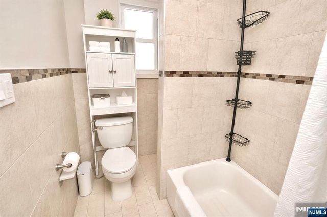 11 Insley Avenue, Rutherford, NJ 07070