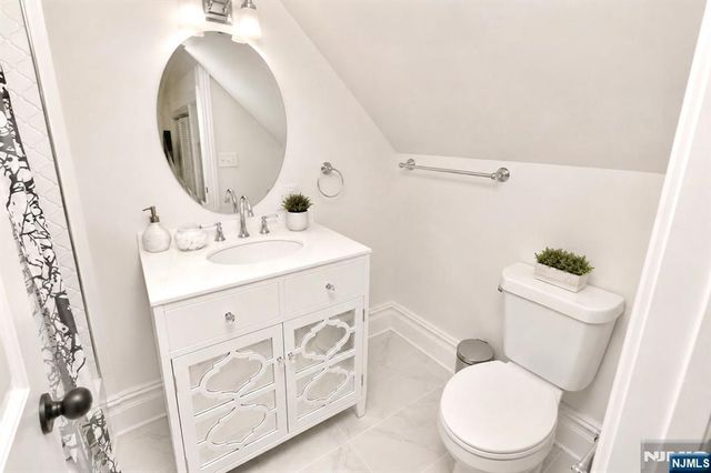 11 Insley Avenue, Rutherford, NJ 07070
