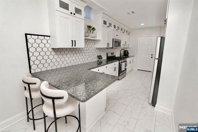 11 Insley Avenue, Rutherford, NJ 07070