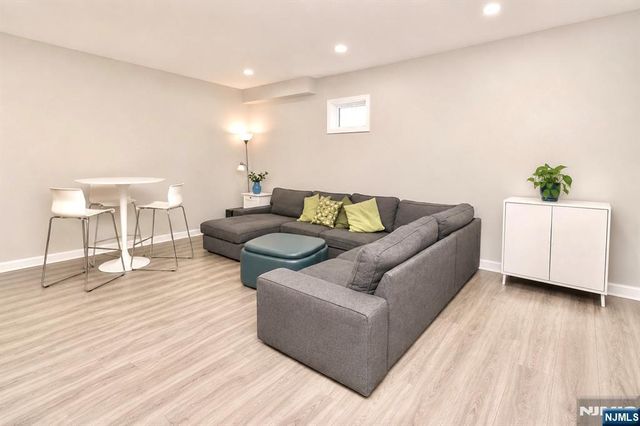 11 Insley Avenue, Rutherford, NJ 07070