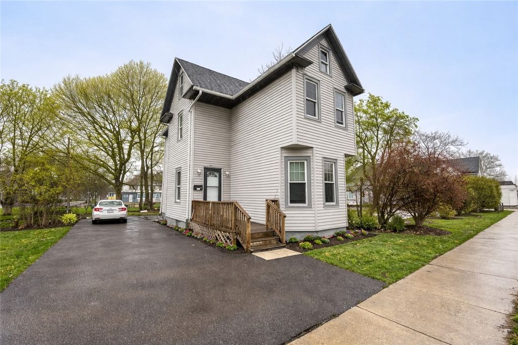 933 Jefferson Avenue, Rochester, NY 14611